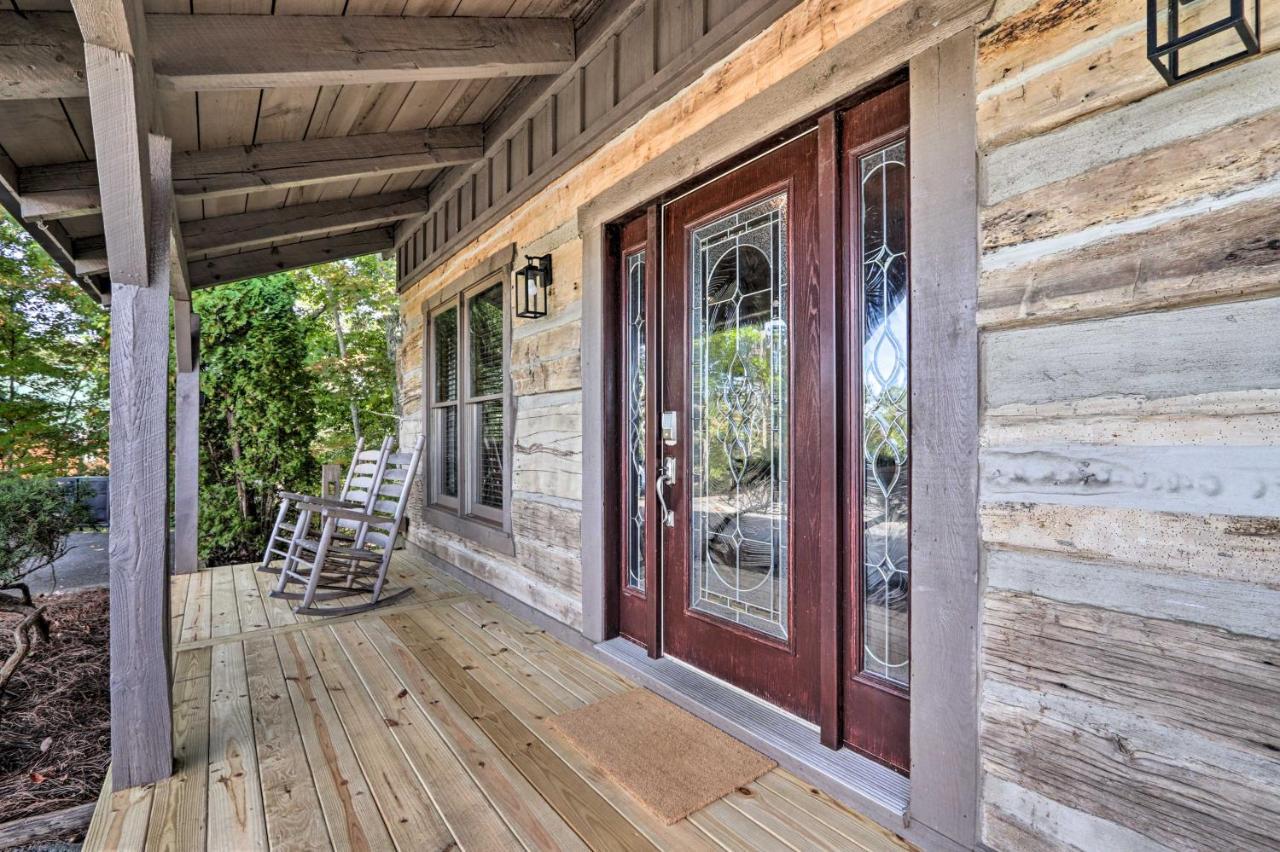 Upscale Gatlinburg Cabin Deck, Fire Pit And Hot Tub Kültér fotó